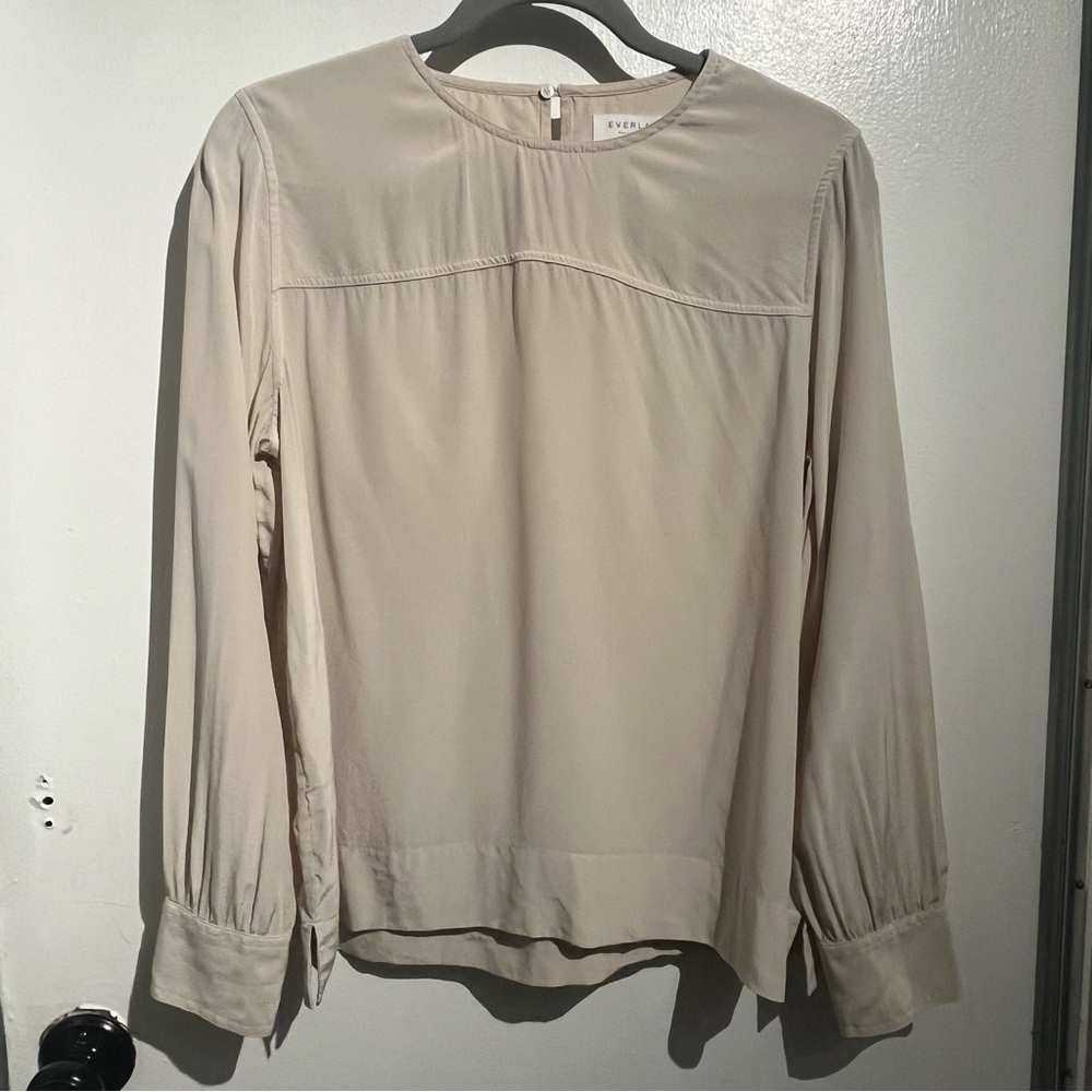 Everlane 100% Silk Long Sleeve Blouse Top Shirt Size Large Beige Work Career